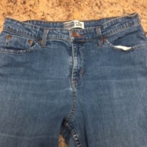 Levi’s at waist bootcut jeans 12 misses medium